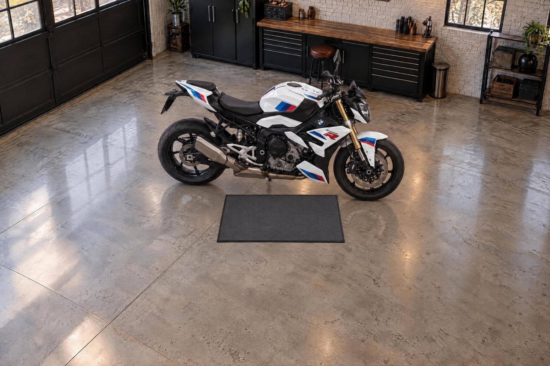 24 x 36 inch mat in the same garage